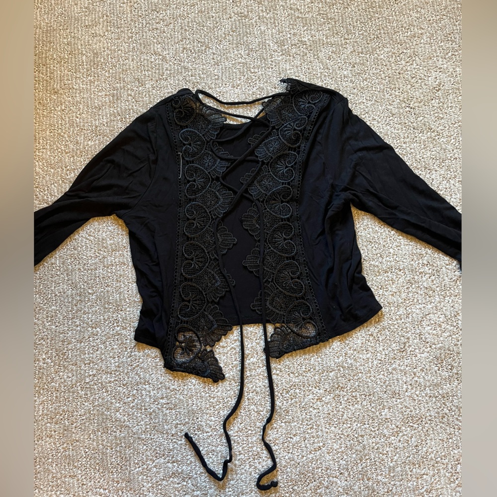 Lace tie-up back (or front) long sleeves crop top